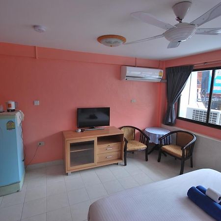 Kingfisher House & Bar Pattaya Esterno foto