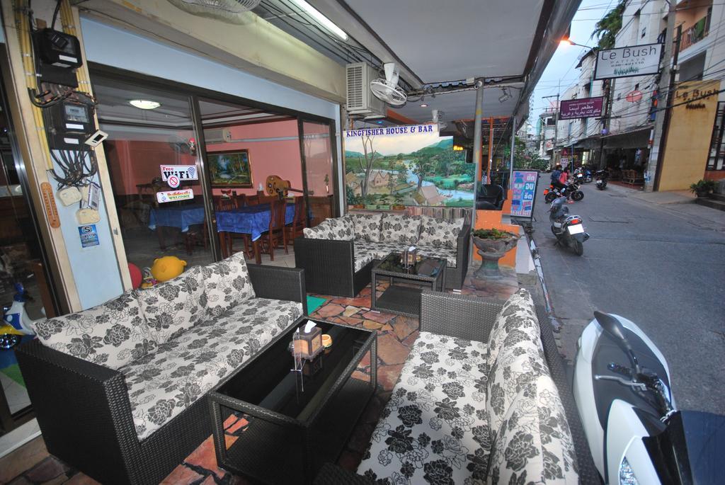 Kingfisher House & Bar Pattaya Esterno foto